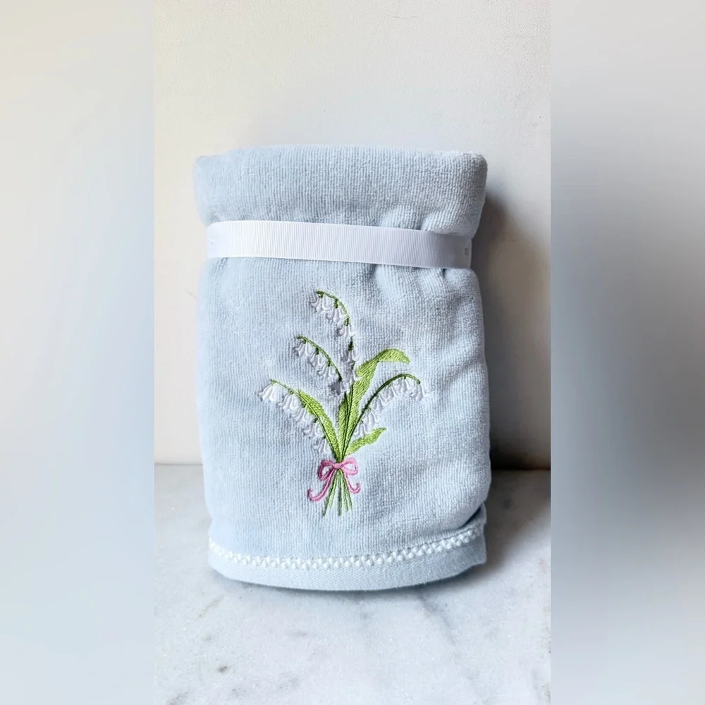 Kassatex Light Blue Towel with Floral lily of the valley Embroidery towels set